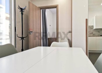 Sala da pranzo - Trilocale Via Dante Alighieri
 
467, Bari - foto 7