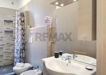 Bagno - Trilocale Via Dante Alighieri
 
467, Bari - foto 16