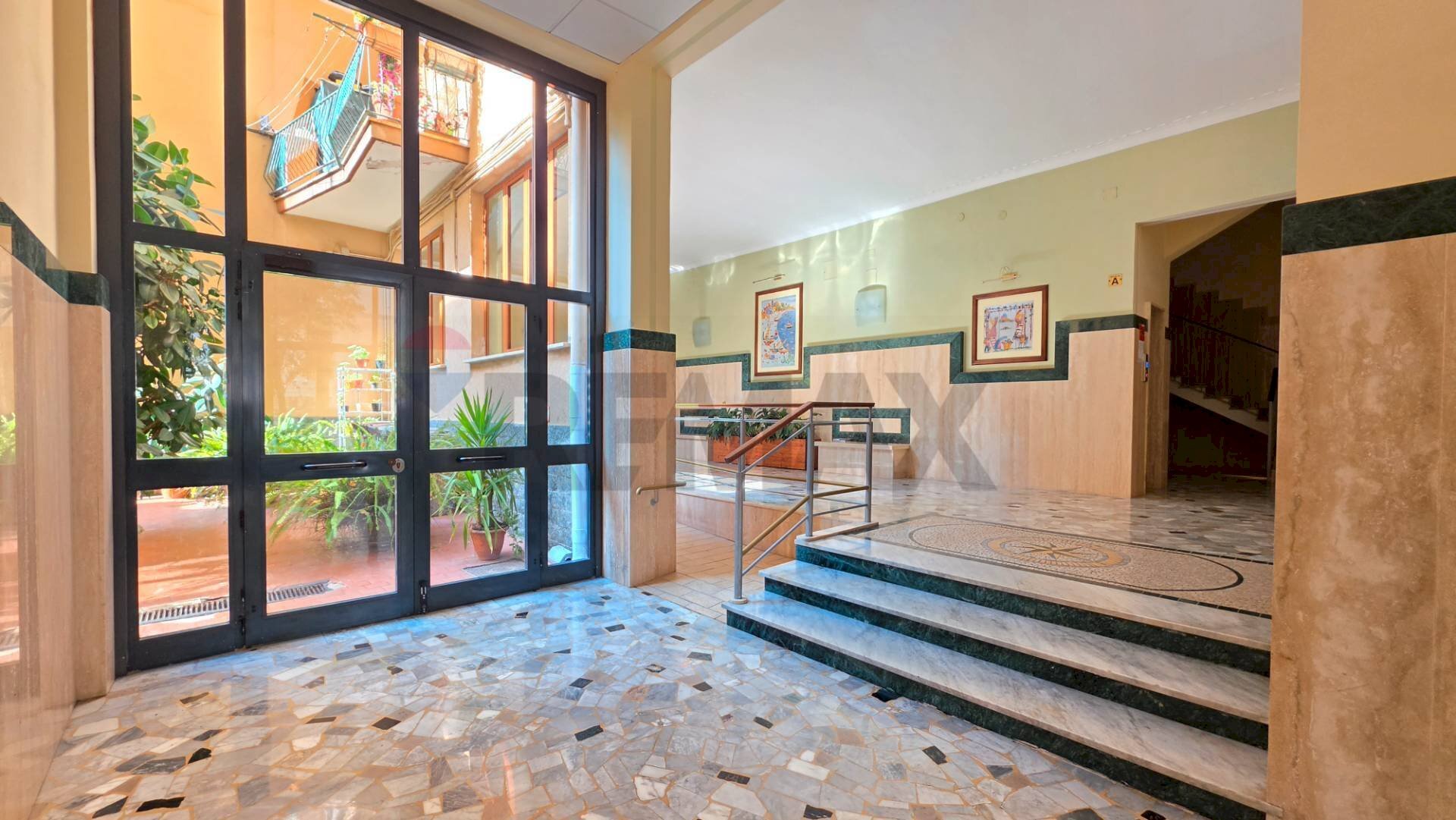 Ricezione / Lobby - Apartment Napoli - photo 3