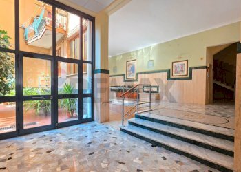 Ricezione / Lobby - Apartment Napoli - photo 3