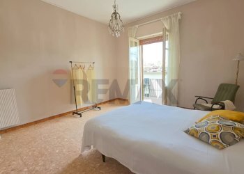 Camera / camera da letto - Apartment Napoli - photo 15