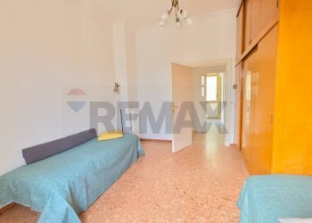 Camera / camera da letto - Apartment Napoli - photo 21