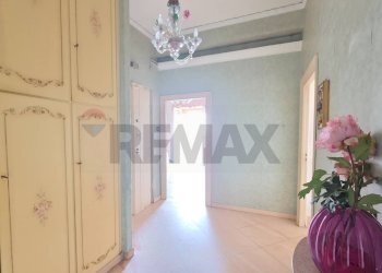 Hall / corridoio - Apartment Napoli - photo 28