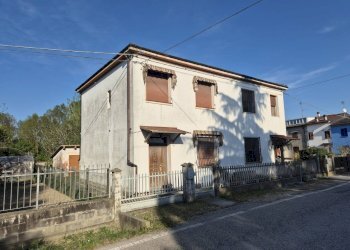 Foto 1 - Independent house Via Antonio E Nicolo' Beccari
 
48, Ferrara - photo 1