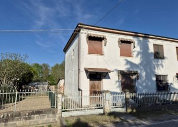 Foto 2 - Independent house Via Antonio E Nicolo' Beccari
 
48, Ferrara - photo 2