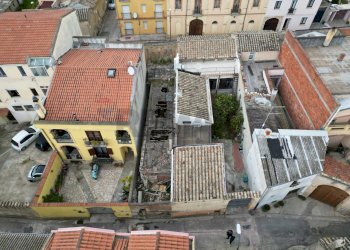 Edificio all\'aperto - Casa semi indipendente Vicolo secondo Villafranca
 
15, Selargius - foto 8