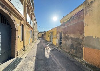 Edificio all\'aperto - Casa semi indipendente Vicolo secondo Villafranca
 
15, Selargius - foto 19