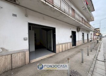 Foto 1 - Commercial Activity corso michelangelo sant'antimo
 
192, Sant'Antimo - photo 1