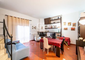 Foto 21 - Villa a Schiera Via Giacomo Leopardi
 
12A-18, Aci Catena - foto 21