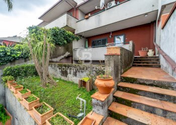 Foto 32 - Villa a Schiera Via Giacomo Leopardi
 
12A-18, Aci Catena - foto 32