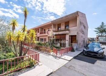 Foto 2 - Villa a Schiera via Duca D'aosta
 
116/A, San Giovanni la Punta - foto 2