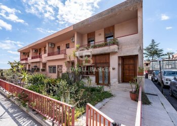 Foto 3 - Villa a Schiera via Duca D'aosta
 
116/A, San Giovanni la Punta - foto 3