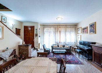 Foto 9 - Villa a Schiera via Duca D'aosta
 
116/A, San Giovanni la Punta - foto 9