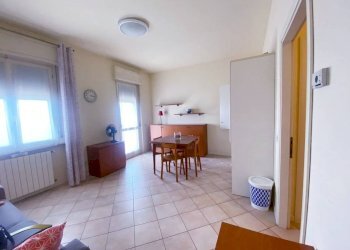 Salone - Monolocale via Aldo Moro, Brescia - foto 2