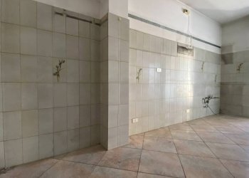 Cucina - Three-room apartment via Enrico dell'Acqua, Busto Arsizio - photo 28