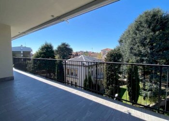 Terrazzo - Three-room apartment via Luigi Morelli, Castellanza - photo 30