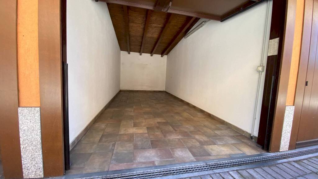 Box auto - Two-room apartment vicolo dei Romani, Casorate Sempione - photo 2