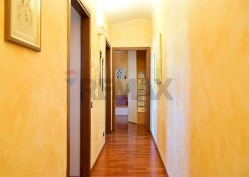 corridoio - Trilocale Europa
1H, Grezzago - foto 13