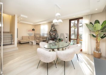 Sala da pranzo - Villa a Schiera via san fermo
 
78, Brembate - foto 6