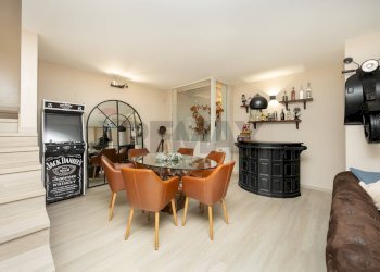 Sala da pranzo - Villa a Schiera via san fermo
 
78, Brembate - foto 33