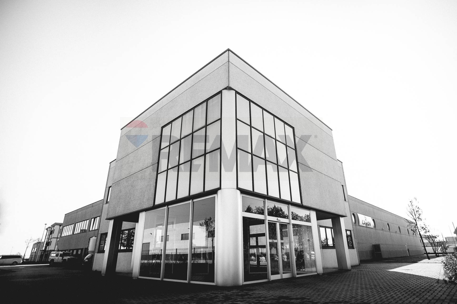 Edificio all\'aperto - Capannone Via Lucio Cosentino
 
1, Albaredo d'Adige - foto 1