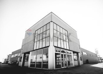 Edificio all\'aperto - Capannone Via Lucio Cosentino
 
1, Albaredo d'Adige - foto 1