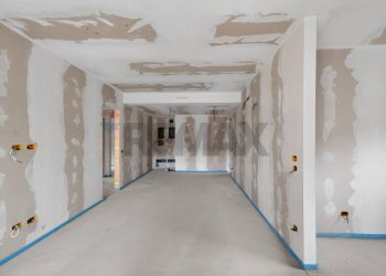 Hall / corridoio - Three-room apartment Arcore - photo 31