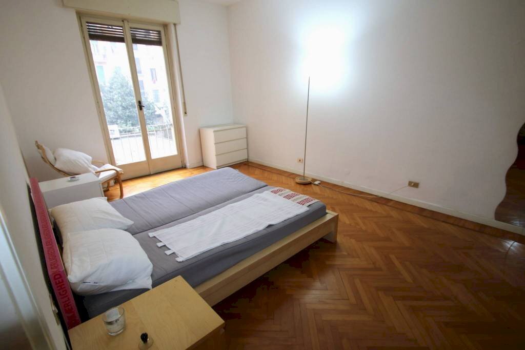 Camera da letto - Three-room apartment via Angelo Maj, 16, Milano - photo 2
