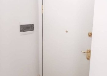 Ingresso - Quadrilocale via Massimo d'Azeglio, Bologna (zona Costa Saragozza) - foto 2