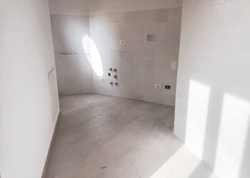 Cucina - Quadrilocale via Massimo d'Azeglio, Bologna (zona Costa Saragozza) - foto 3