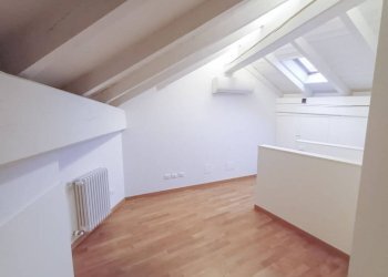 Stanza non arredata - Quadrilocale via Massimo d'Azeglio, Bologna (zona Costa Saragozza) - foto 17