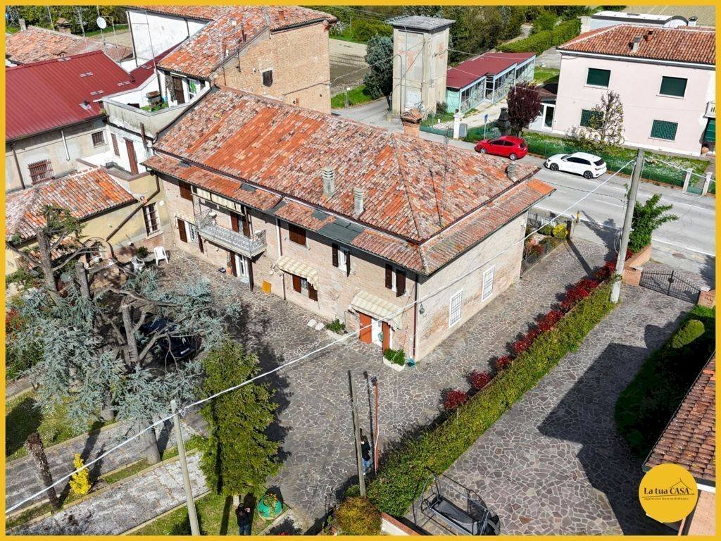 Foto 1 - Terraced Villa Via Nazionale
 
36, Argenta - photo 1