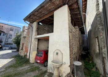 Facciata - Stabile - Palazzo via Giuseppe Mazzini, 11, Taino - foto 3