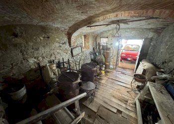 Cantina - Stabile - Palazzo via Giuseppe Mazzini, 11, Taino - foto 44