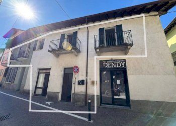 Facciata - Stabile - Palazzo via Giuseppe Mazzini, 11, Taino - foto 2