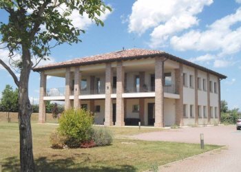 VILLA - Negozio via Sammarina, Castel Maggiore - foto 1