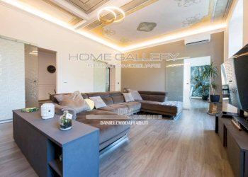 Salone - Appartamento via Pietro Paleocapa, Genova (zona Castelletto) - foto 4