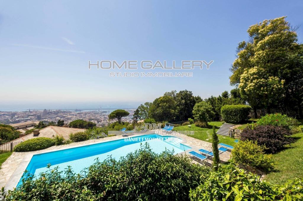 Piscina - Appartamento Mura delle Chiappe, Genova (zona Castelletto) - foto 1