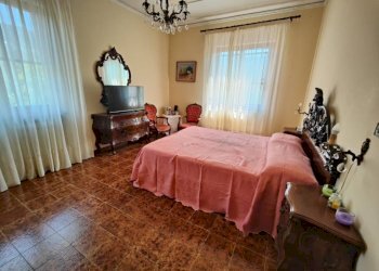 Camera da letto - Quadrilocale via 25 Aprile, 35, Sant'Olcese - foto 9