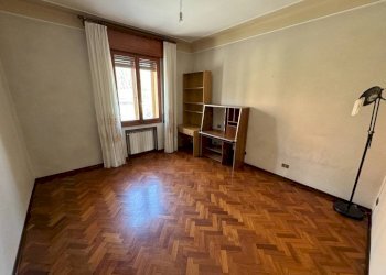 Camera da letto - Four-room apartment via Guglielmo Marconi, 91, Casalecchio di Reno - photo 14