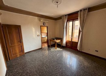 Cucina - Quadrilocale via Guglielmo Marconi, 91, Casalecchio di Reno - foto 5