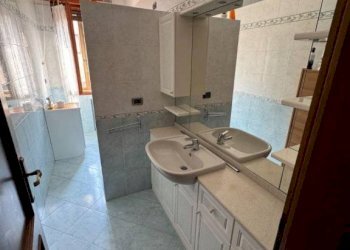 Bagno - Four-room apartment via Guglielmo Marconi, 91, Casalecchio di Reno - photo 19