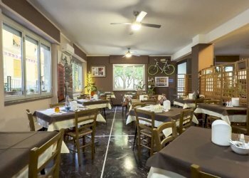 Interno non residenziale - Hotel via 4 Novembre, 15, Varazze - foto 3