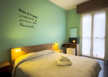 Camera da letto - Hotel via 4 Novembre, 15, Varazze - foto 8