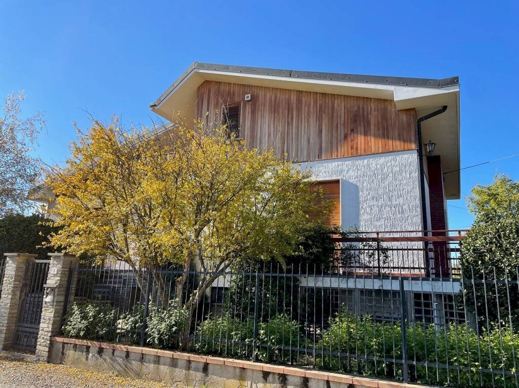 Facciata - Villa via San Vittore, Rivalta di Torino - photo 2