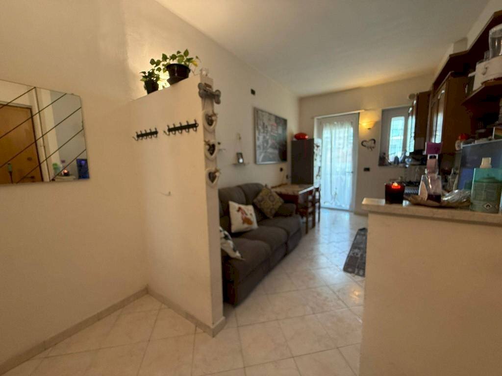 Ingresso - Bilocale via San Marino, 89/12, Torino (zona Santa Rita) - foto 3