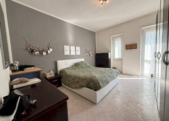 Camera da letto - Bilocale via San Marino, 89/12, Torino (zona Santa Rita) - foto 7