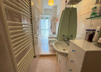 Bagno - Bilocale via San Marino, 89/12, Torino (zona Santa Rita) - foto 15