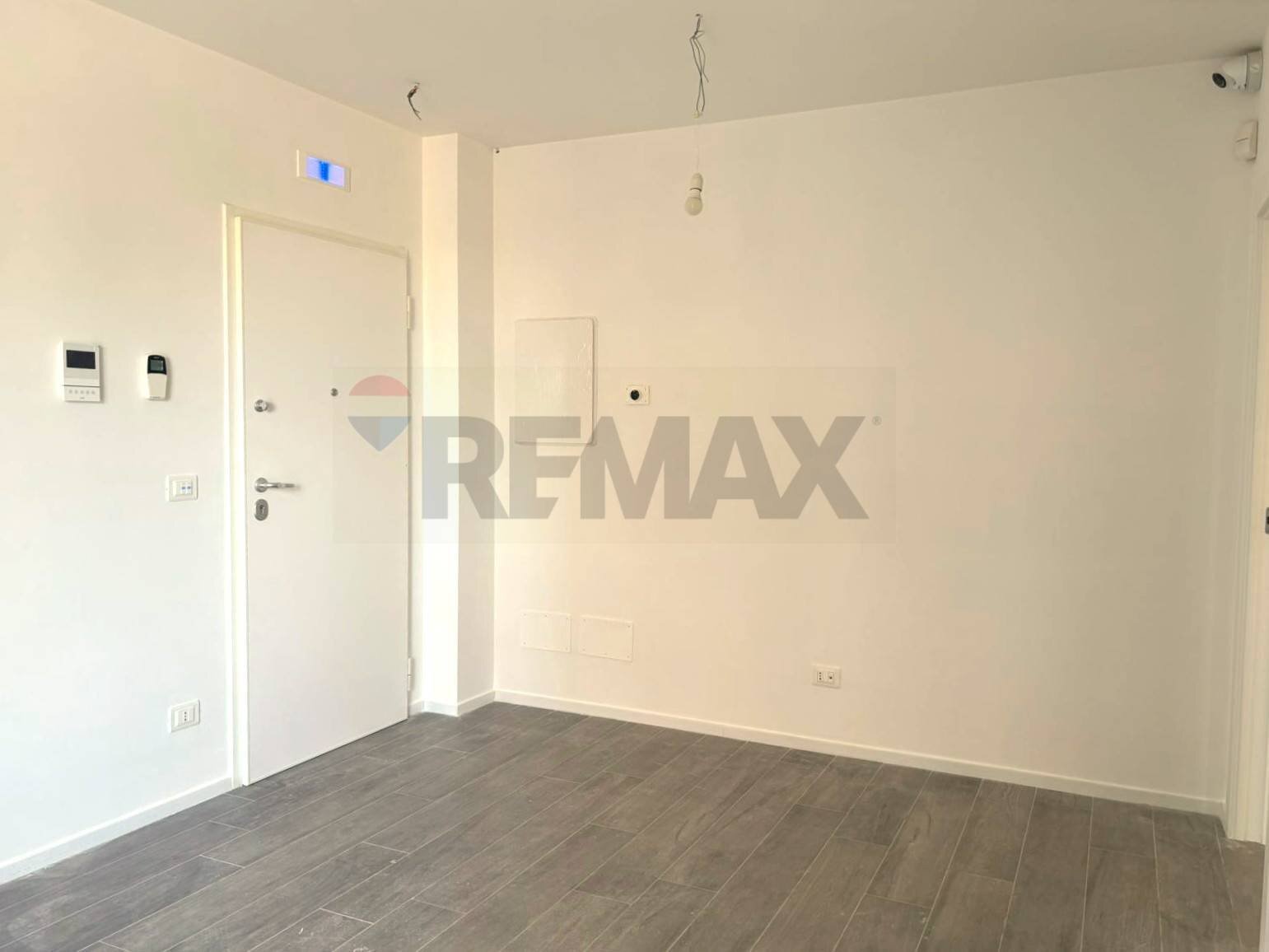 Stanza vuota - Two-room apartment VIA PISA
2, Trani - photo 2