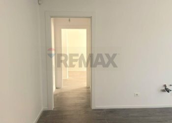 Hall / corridoio - Bilocale VIA PISA
 
2, Trani - foto 7